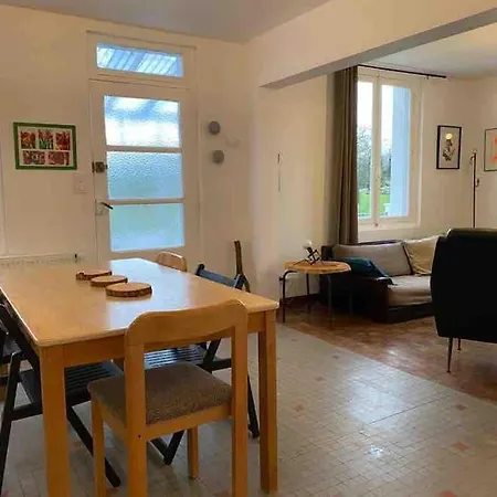 10 بيت للعطل *